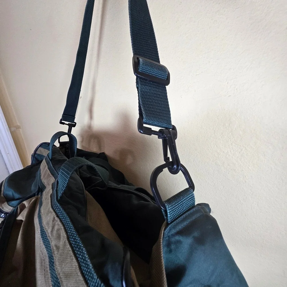 Wilson Duffel Bag Green Tan Multi‎ Pocket Adjustable Strap Sports Travel